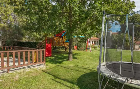 Location Maison 14 personnes à Tinjan - Photo 27