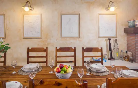 Location Maison 14 personnes à Tinjan - Photo 33