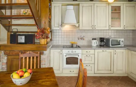 Location Maison 14 personnes à Tinjan - Photo 36