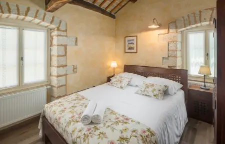 Location Maison 14 personnes à Tinjan - Photo 46