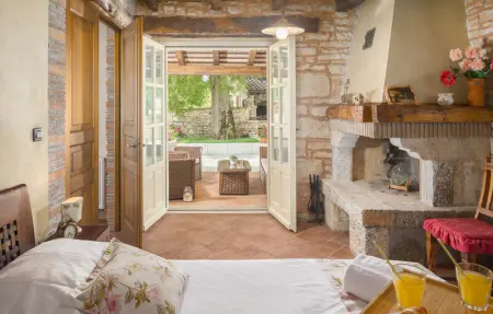 Location Maison 14 personnes à Tinjan - Photo 49