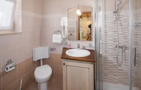 Location Maison 14 personnes à Tinjan - Photo 58