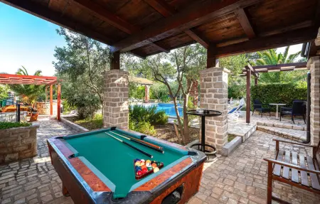 Location Maison 21 personnes à Vir - Photo 2