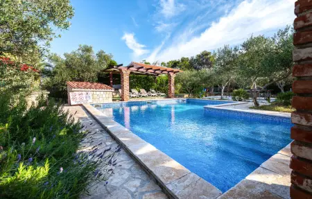 Location Maison 21 personnes à Vir - Photo 10