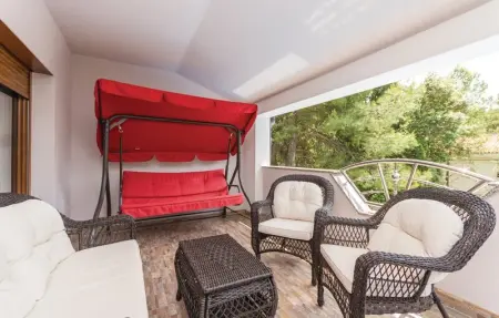 Location Maison 8 personnes à Pakostane - Photo 3