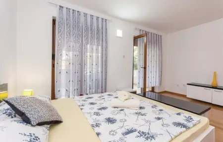 Location Maison 8 personnes à Pakostane - Photo 20