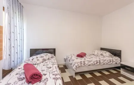 Location Maison 8 personnes à Pakostane - Photo 22