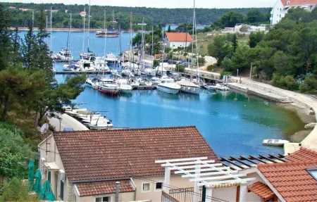 Location Maison 8 personnes à Milna - Photo 5