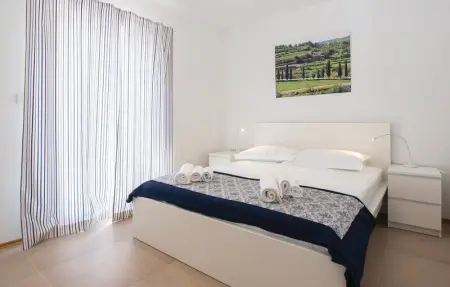 Location Maison 8 personnes à Milna - Photo 17