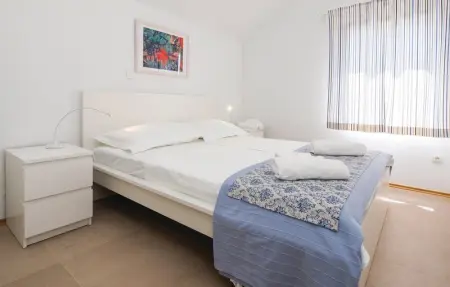 Location Maison 8 personnes à Milna - Photo 19