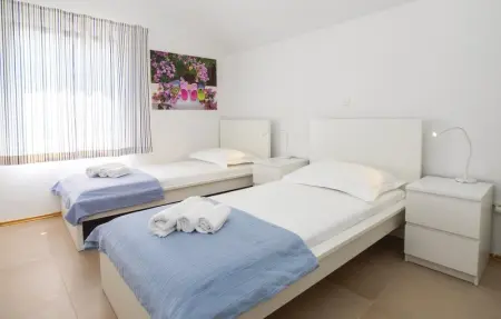 Location Maison 8 personnes à Milna - Photo 20