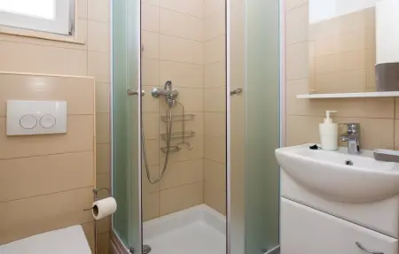 Location Maison 8 personnes à Milna - Photo 22