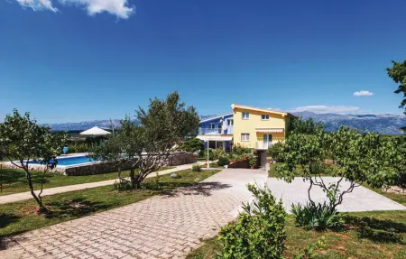 Location Maison 12 personnes à Podgradina - Photo 7