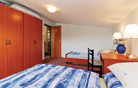 Location Maison 12 personnes à Podgradina - Photo 30