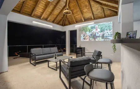 Nice home in Zrnovnica, Maison 8 personnes à Zrnovnica - Photo 7