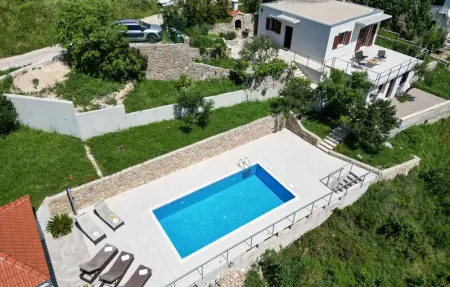 Nice home in Zrnovnica, Maison 8 personnes à Zrnovnica - Photo 14