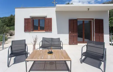 Nice home in Zrnovnica, Maison 8 personnes à Zrnovnica - Photo 18