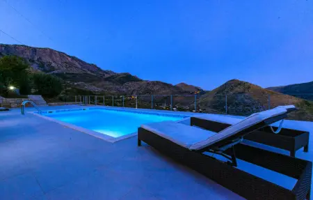 Nice home in Zrnovnica, Maison 8 personnes à Zrnovnica - Photo 25