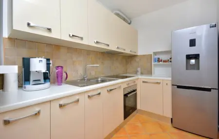 Nice home in Zrnovnica, Maison 8 personnes à Zrnovnica - Photo 31