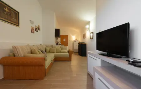 Location Maison 11 personnes à Ljubac - Photo 26