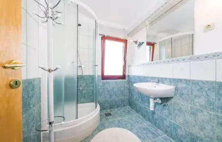 Location Maison 11 personnes à Ljubac - Photo 46