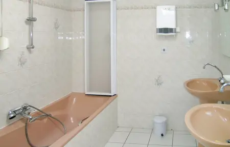 Location Maison 5 personnes à Trévou Treguignec - Photo 12