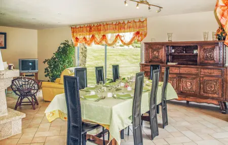 Location Maison 8 personnes à St Martin des Pres - Photo 3