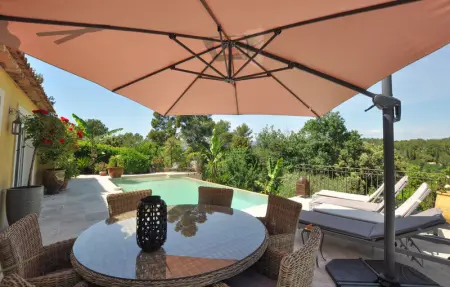 Location Maison 6 personnes à Bagnols en Forêt - Photo 1