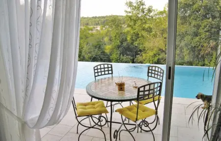 Location Maison 6 personnes à Bagnols en Forêt - Photo 4