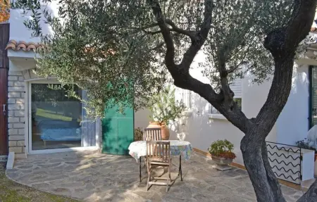 Location Maison 6 personnes à Toulon - Photo 11