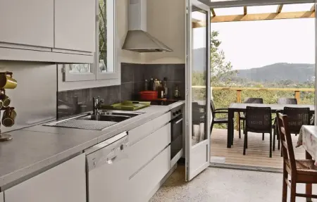 Location Maison 6 personnes à Sollies Toucas - Photo 5