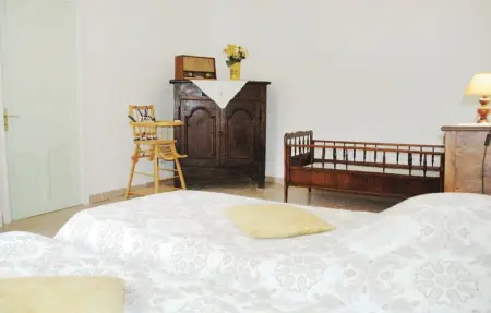 Location Maison 6 personnes à St. Julien de Peyrolas - Photo 15