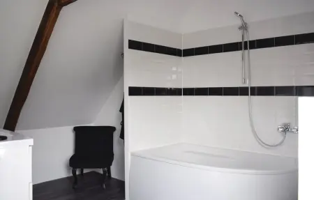 Location Maison 6 personnes à Trezeny - Photo 7