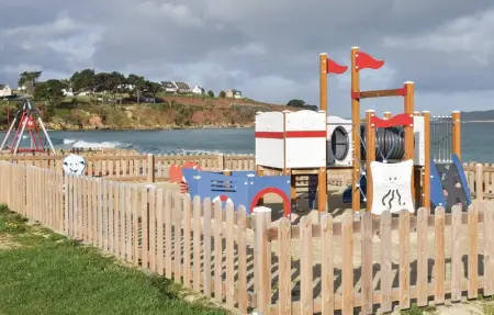 Location Maison 6 personnes à Trezeny - Photo 22