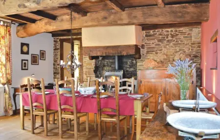 Location Maison 8 personnes à Sougeal - Photo 13