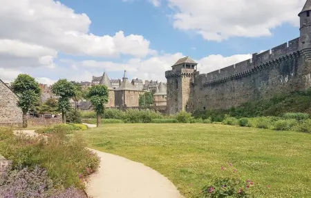 Location Maison 8 personnes à Sougeal - Photo 22