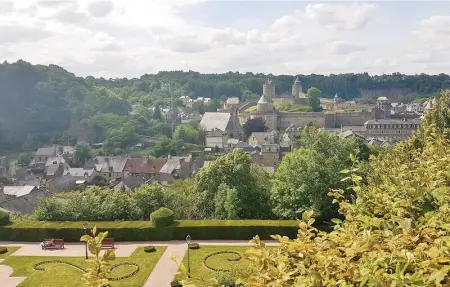 Location Maison 8 personnes à Sougeal - Photo 23