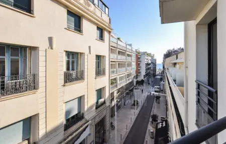 Location Appartement 4 personnes à Cannes - Photo 3