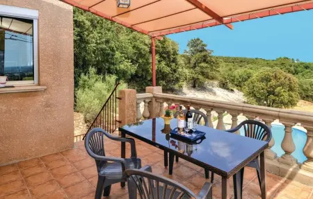 Location Maison 12 personnes à Montaren et St Mediers - Photo 8