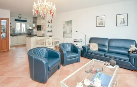 Location Maison 5 personnes à Aigues Mortes - Photo 5