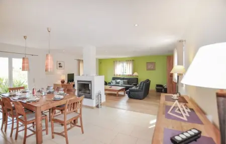 Location Maison 8 personnes à Villelongue - Photo 1