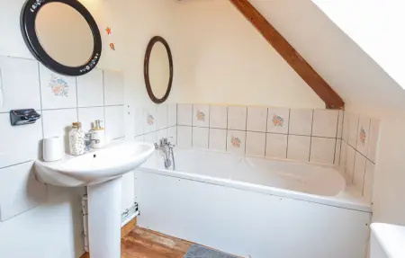 Location Maison 7 personnes à St. Germain du Pert - Photo 23