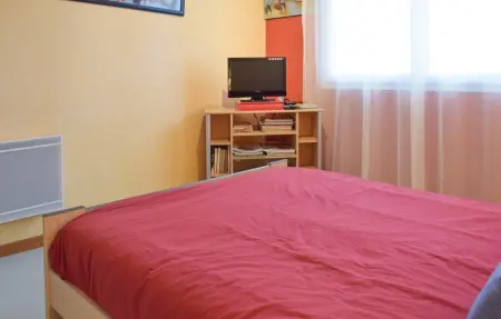 Nice home Saint Germain, Maison 6 personnes à Saint Germain sur Ay - Photo 15