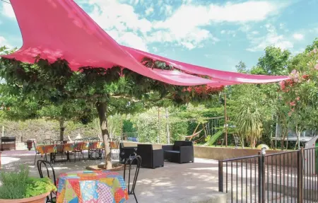 Location Maison 8 personnes à Châteaurenard - Photo 2