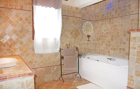 Location Maison 8 personnes à Châteaurenard - Photo 39