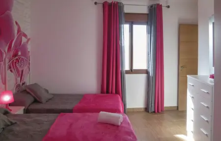 Location Maison 15 personnes à Sayalonga - Photo 25