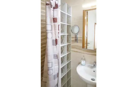 Location Maison 15 personnes à Sayalonga - Photo 29