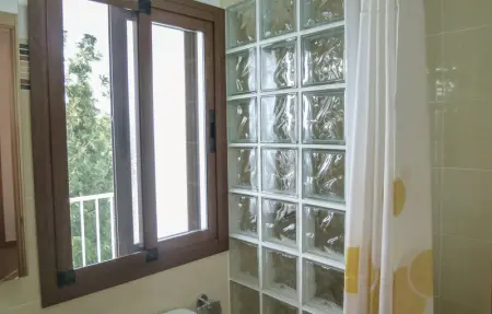 Location Maison 15 personnes à Sayalonga - Photo 32