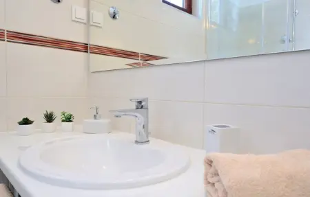 Location Maison 8 personnes à Murter - Photo 33