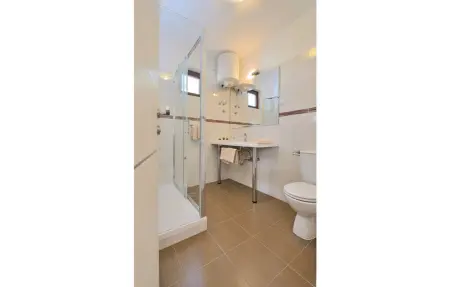 Location Maison 8 personnes à Murter - Photo 35